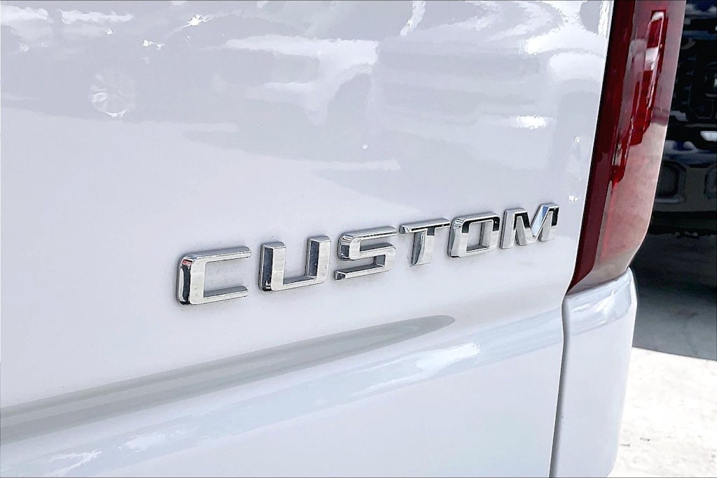 Thumbnail: 2022 Chevrolet Silverado 1500 - 6