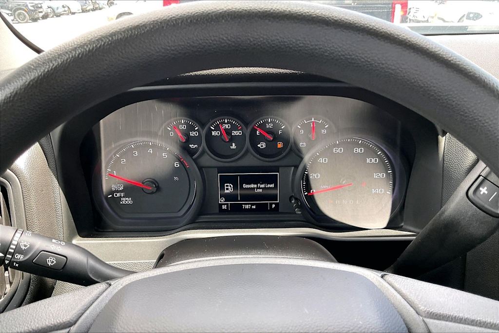 Thumbnail: 2022 Chevrolet Silverado 1500 - 17