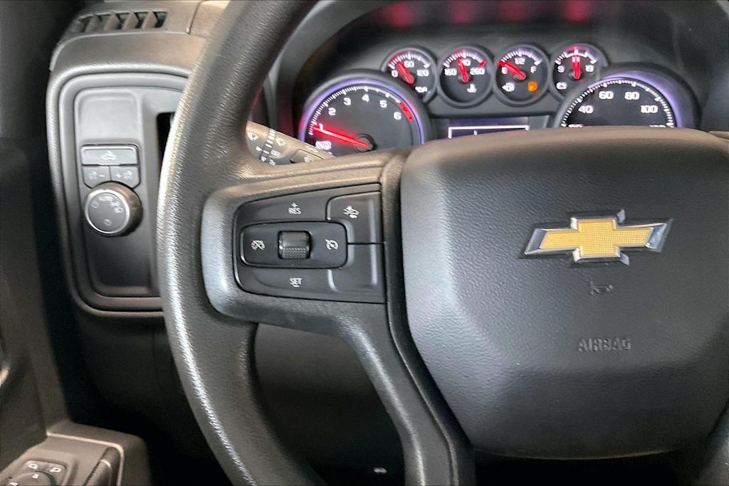 Thumbnail: 2024 Chevrolet Silverado 1500 - 24