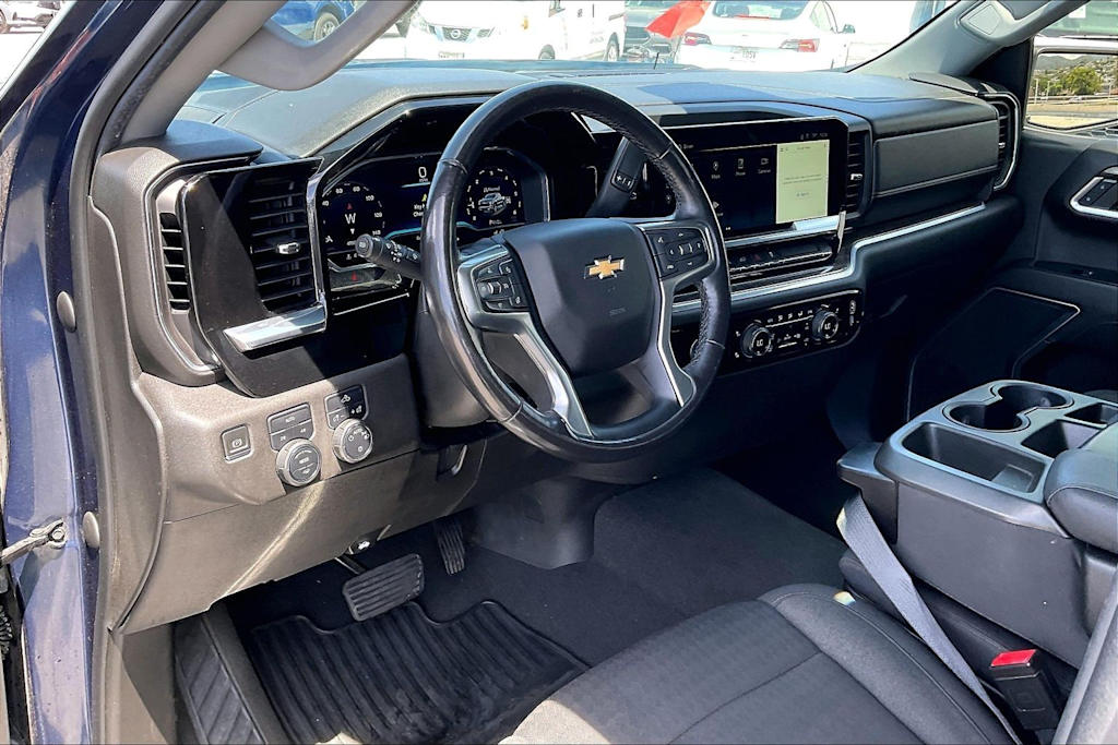 Thumbnail: 2022 Chevrolet Silverado 1500 - 2