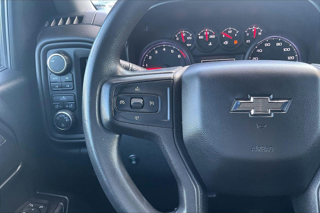 Thumbnail: 2021 Chevrolet Silverado 1500 - 24