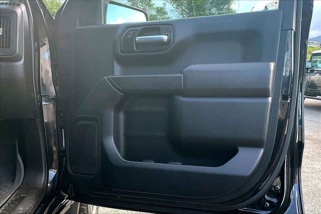 Thumbnail: 2021 Chevrolet Silverado 1500 - 28