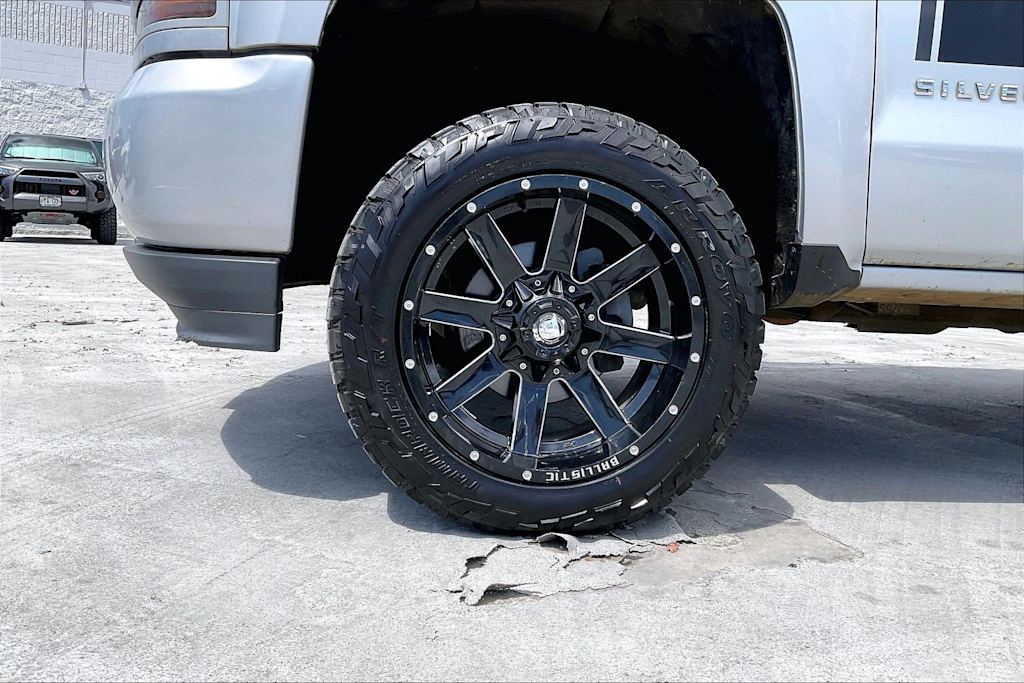 Thumbnail: 2018 Chevrolet Silverado 1500 - 8