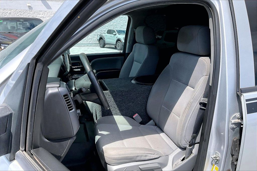 Thumbnail: 2018 Chevrolet Silverado 1500 - 11