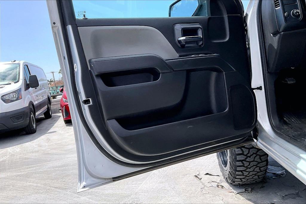 Thumbnail: 2018 Chevrolet Silverado 1500 - 28