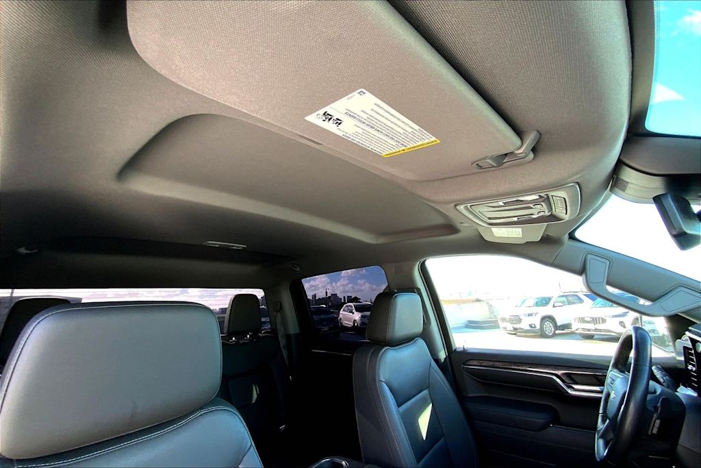 Thumbnail: 2023 Chevrolet Silverado 1500 - 30