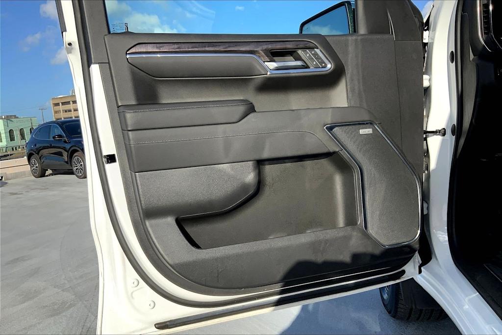 Thumbnail: 2023 Chevrolet Silverado 1500 - 27