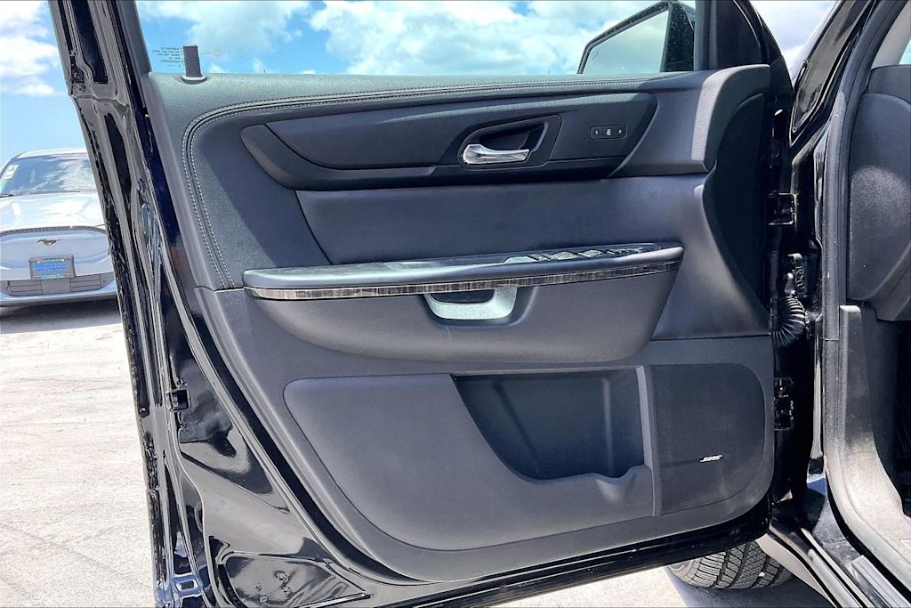Thumbnail: 2017 GMC Acadia - 27