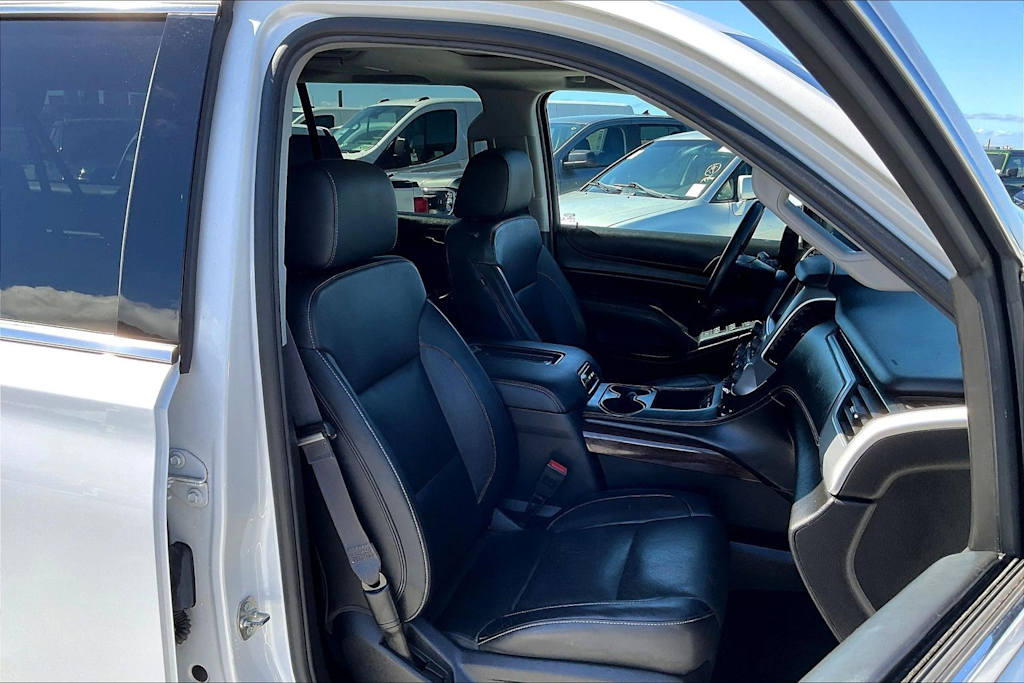 Thumbnail: 2017 GMC Yukon XL - 21