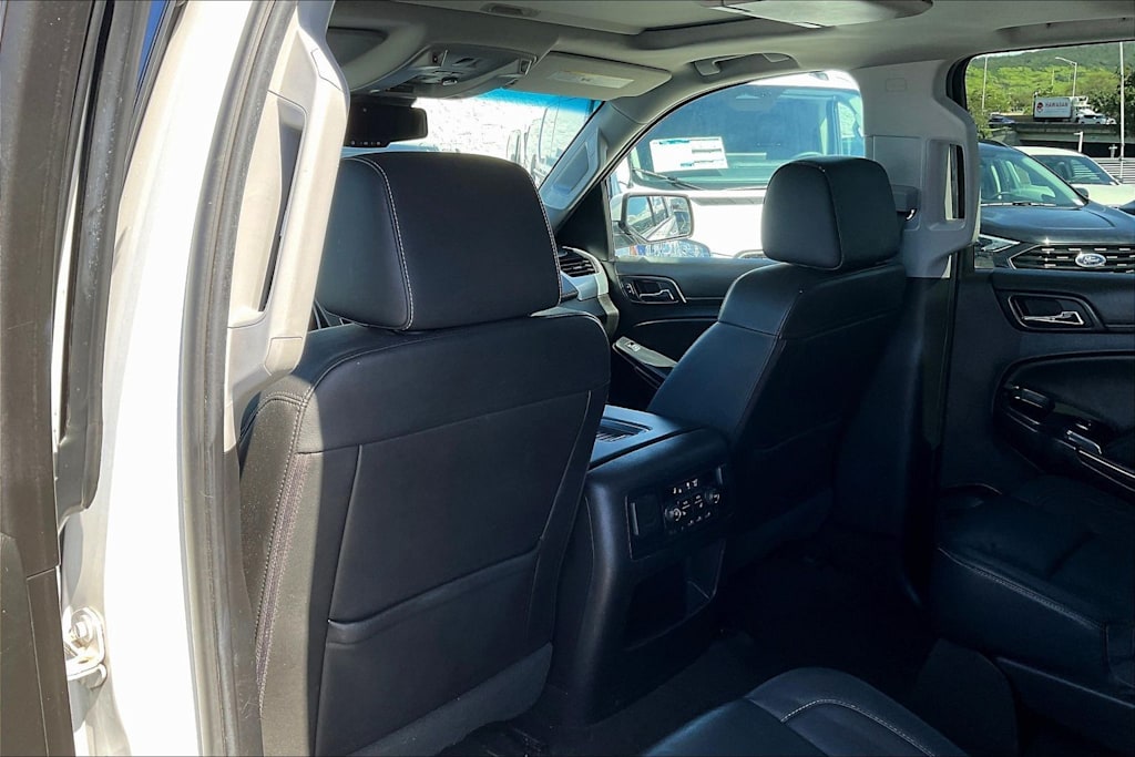 Thumbnail: 2017 GMC Yukon XL - 12