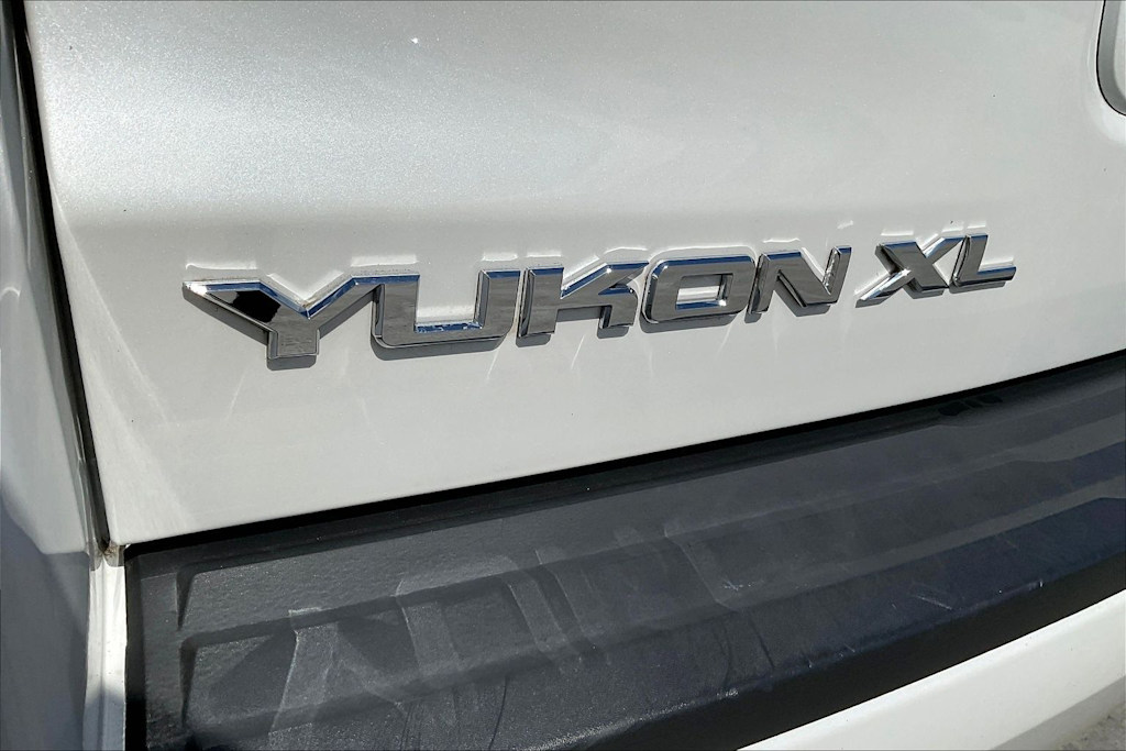 Thumbnail: 2017 GMC Yukon XL - 7