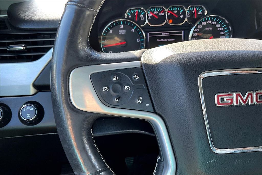 Thumbnail: 2017 GMC Yukon XL - 25