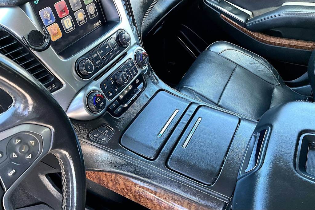Thumbnail: 2015 Chevrolet Tahoe - 21