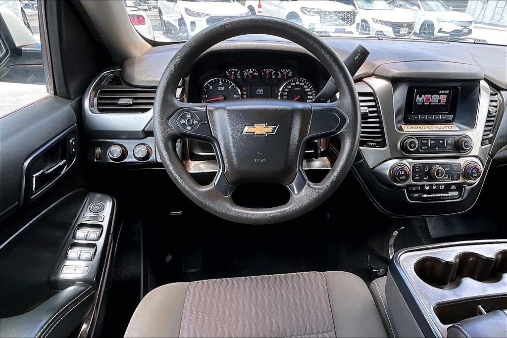 Thumbnail: 2016 Chevrolet Suburban - 14