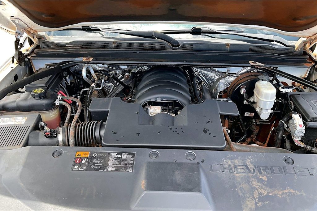 Thumbnail: 2016 Chevrolet Suburban - 9