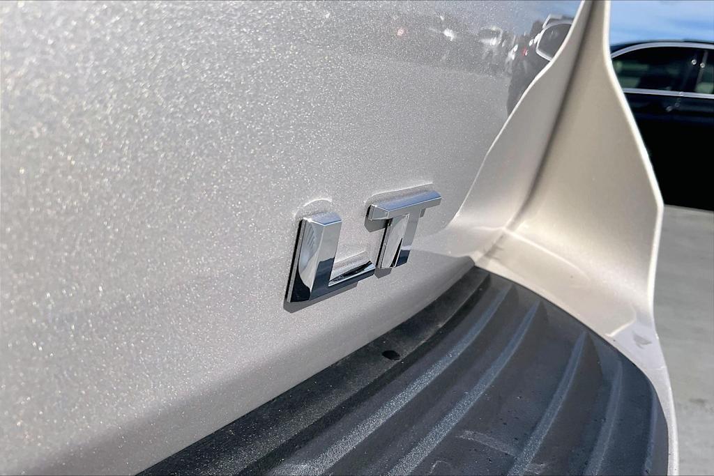 Thumbnail: 2022 Chevrolet Tahoe - 22