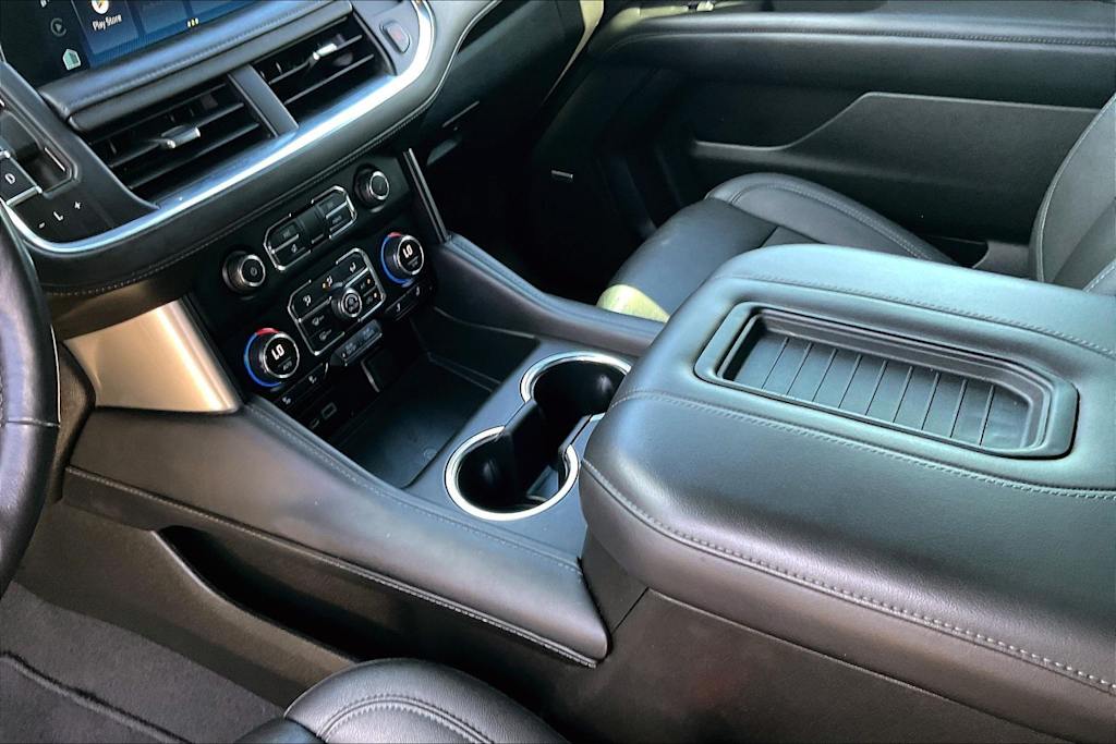 Thumbnail: 2022 Chevrolet Tahoe - 17
