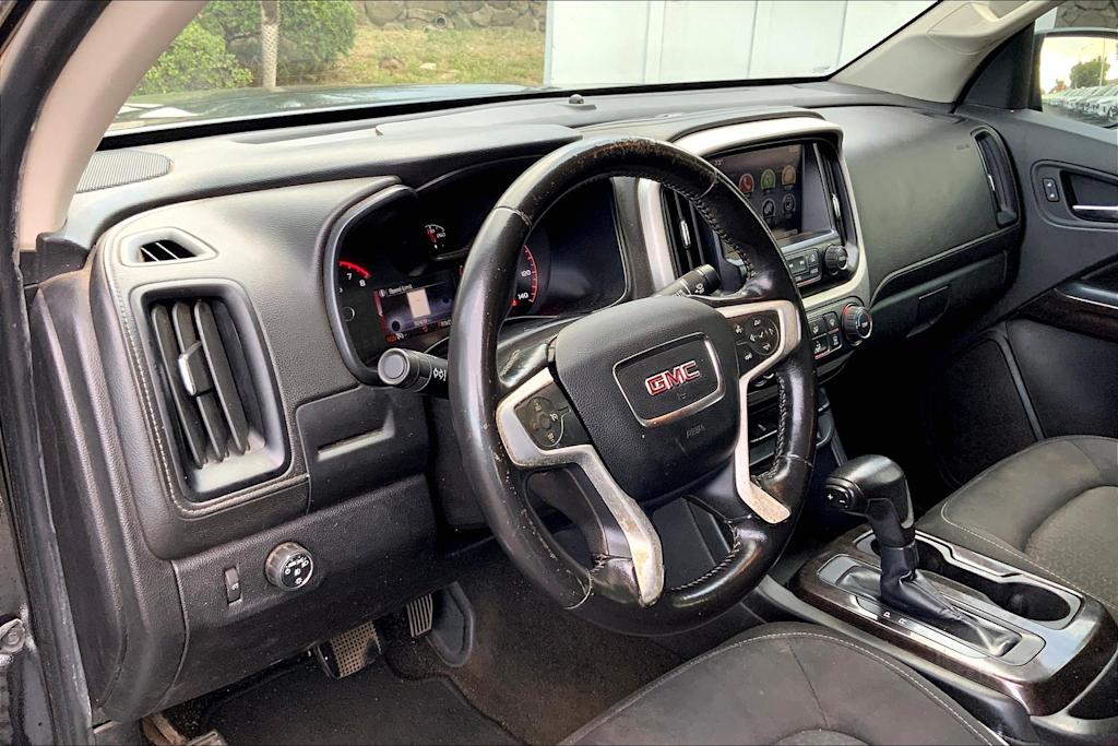 2015 GMC Canyon SLE 2