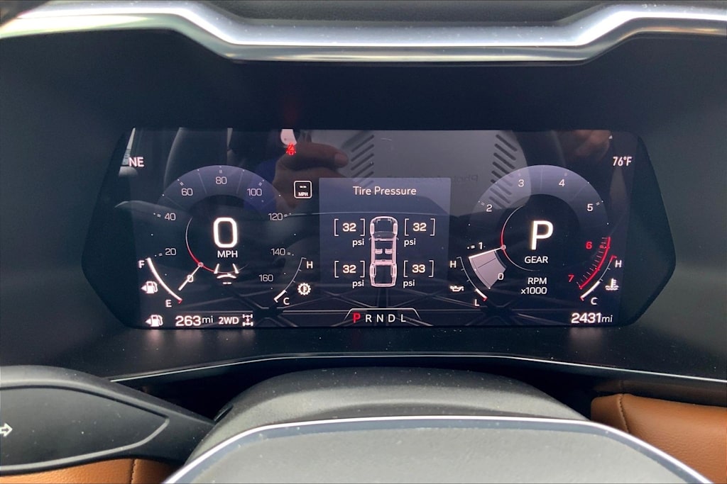 Thumbnail: 2024 GMC Canyon - 18