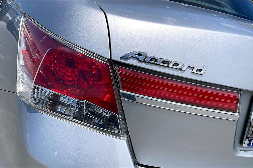 Thumbnail: 2011 Honda Accord - 32