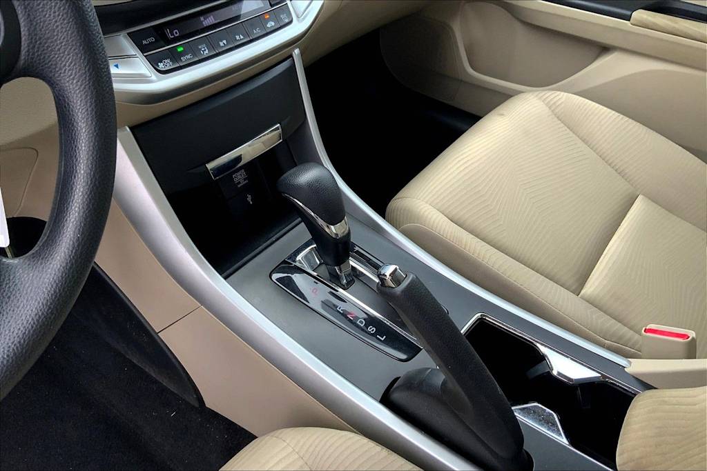 Thumbnail: 2015 Honda Accord - 16