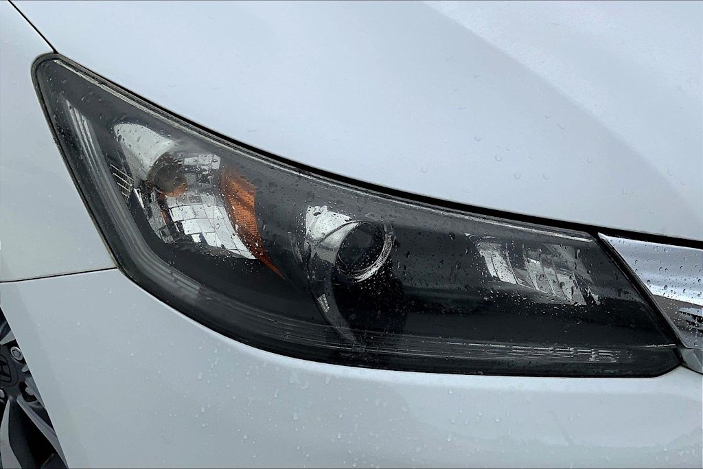 Thumbnail: 2015 Honda Accord - 31