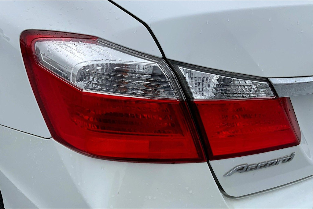 Thumbnail: 2015 Honda Accord - 32