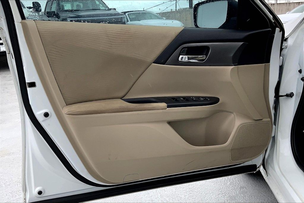 Thumbnail: 2015 Honda Accord - 27