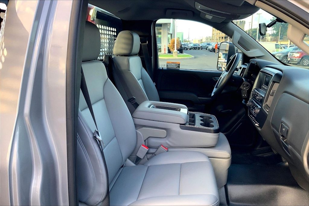 Thumbnail: 2024 Chevrolet  - 12