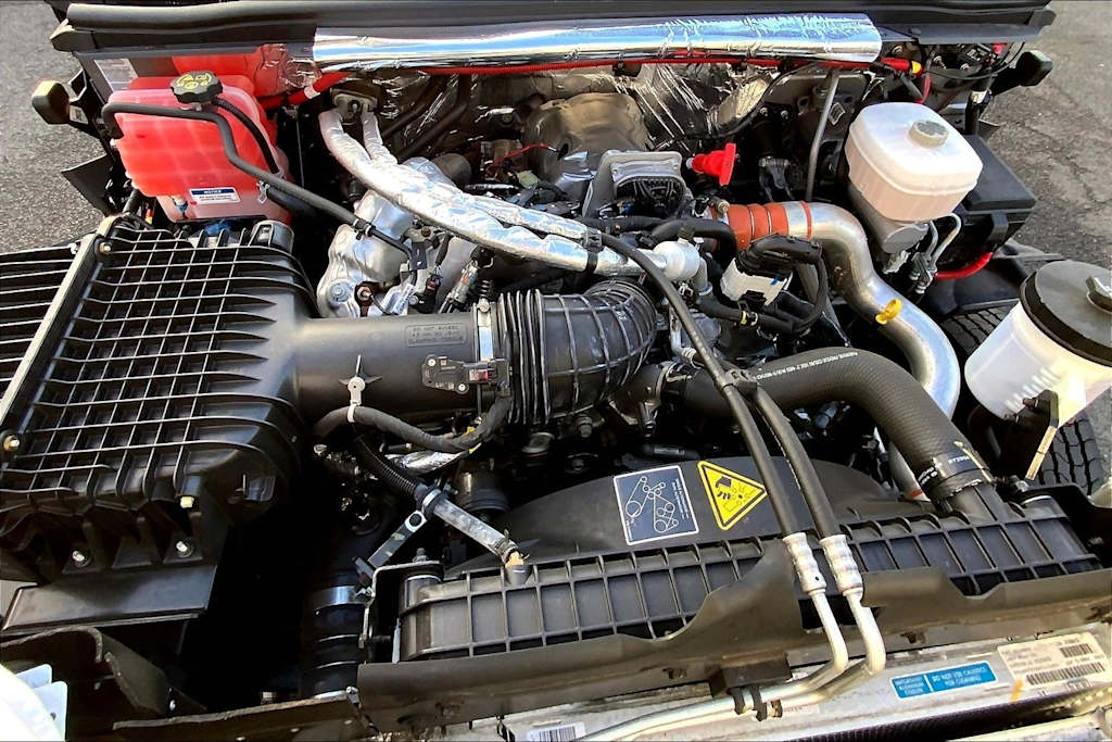 Thumbnail: 2024 Chevrolet  - 9