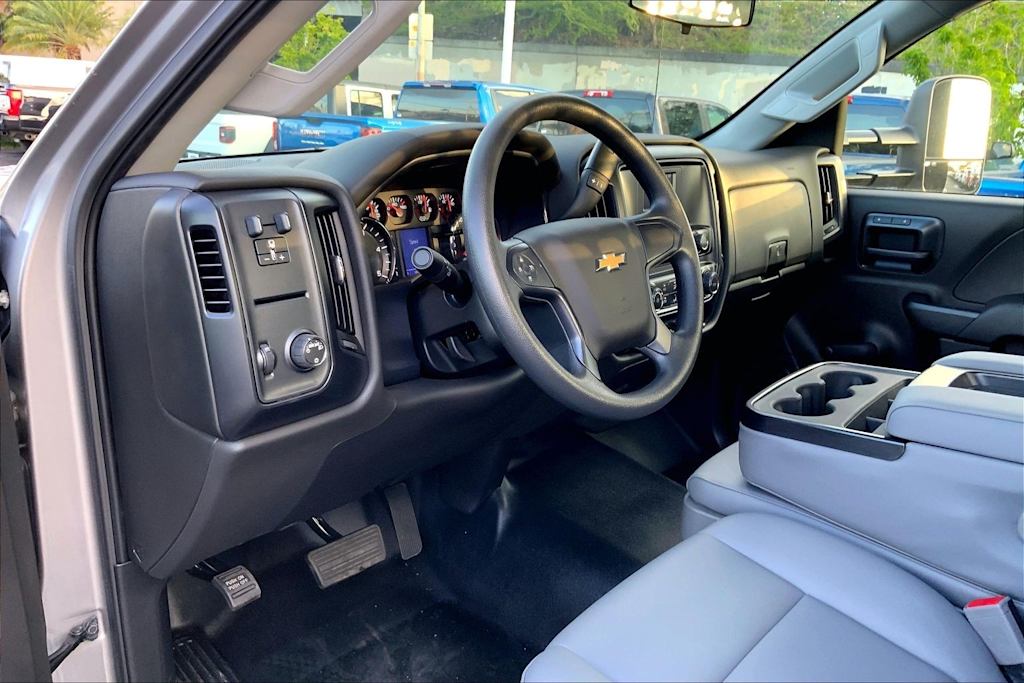 Thumbnail: 2024 Chevrolet  - 2