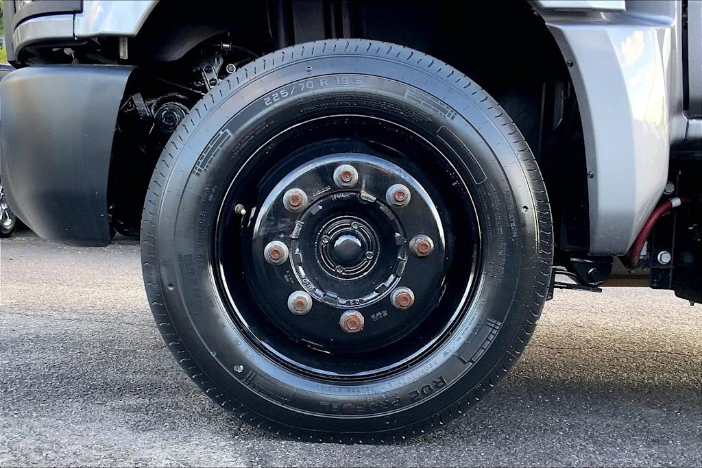 Thumbnail: 2024 Chevrolet  - 8