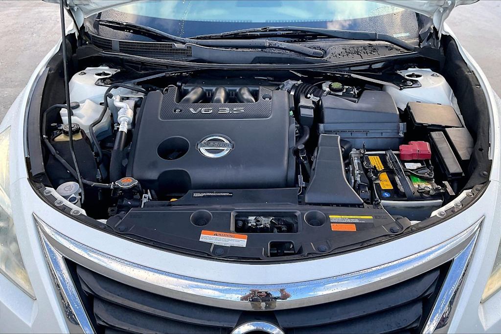 Thumbnail: 2013 Nissan Altima - 9