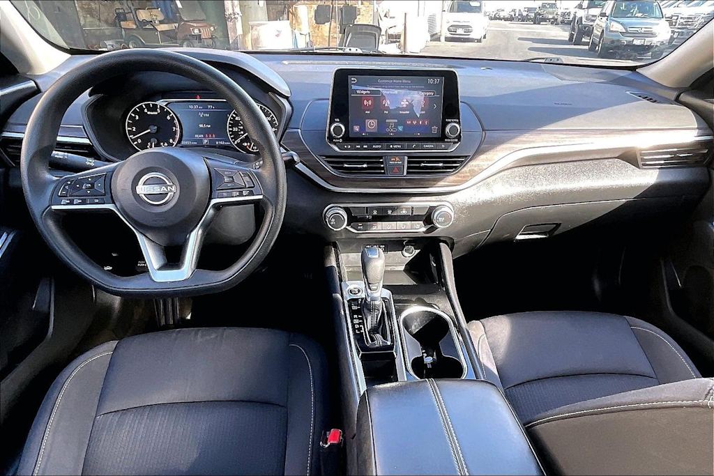 Thumbnail: 2024 Nissan Altima - 10