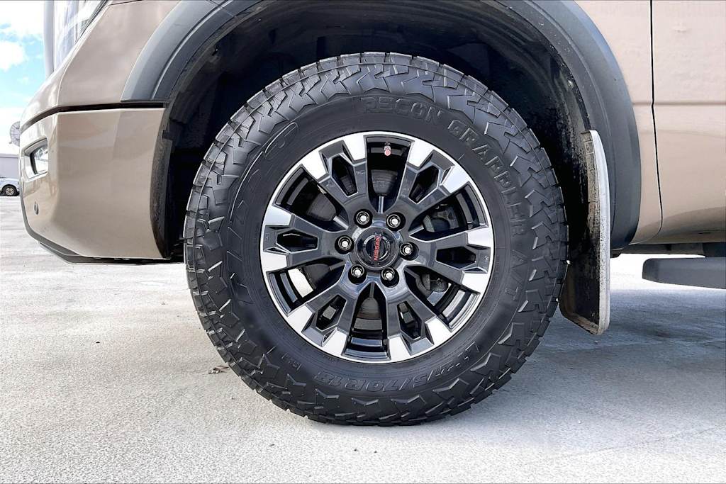 Thumbnail: 2021 Nissan Titan - 8