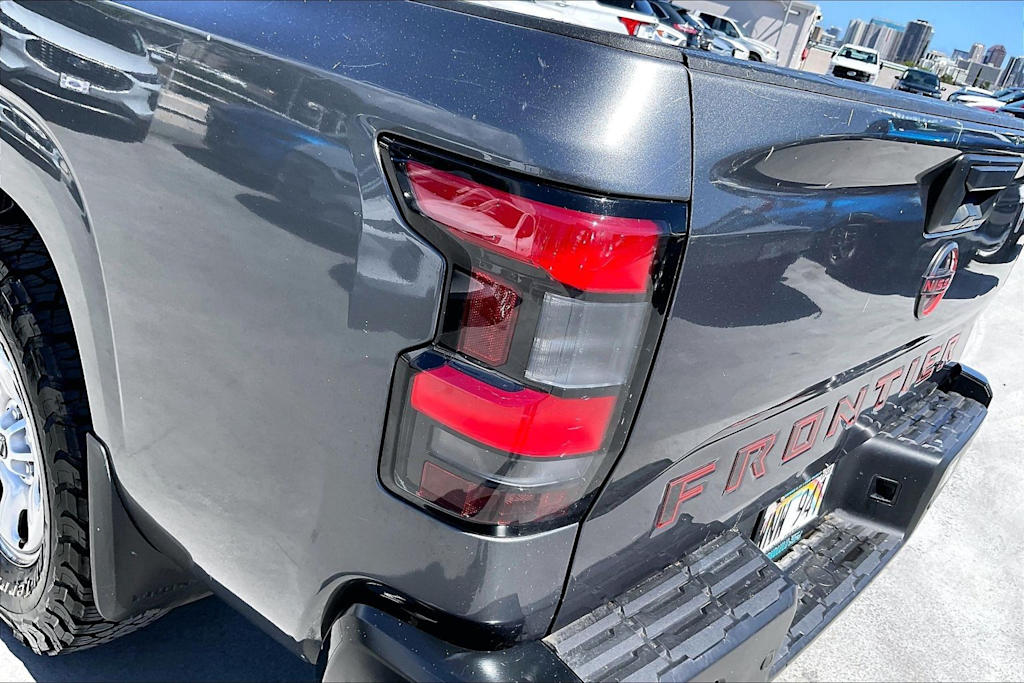 Thumbnail: 2022 Nissan Frontier - 32