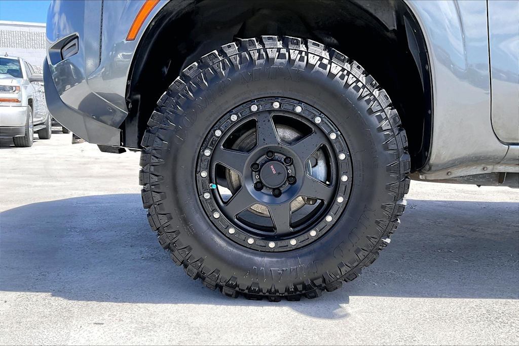 Thumbnail: 2022 Nissan Frontier - 8