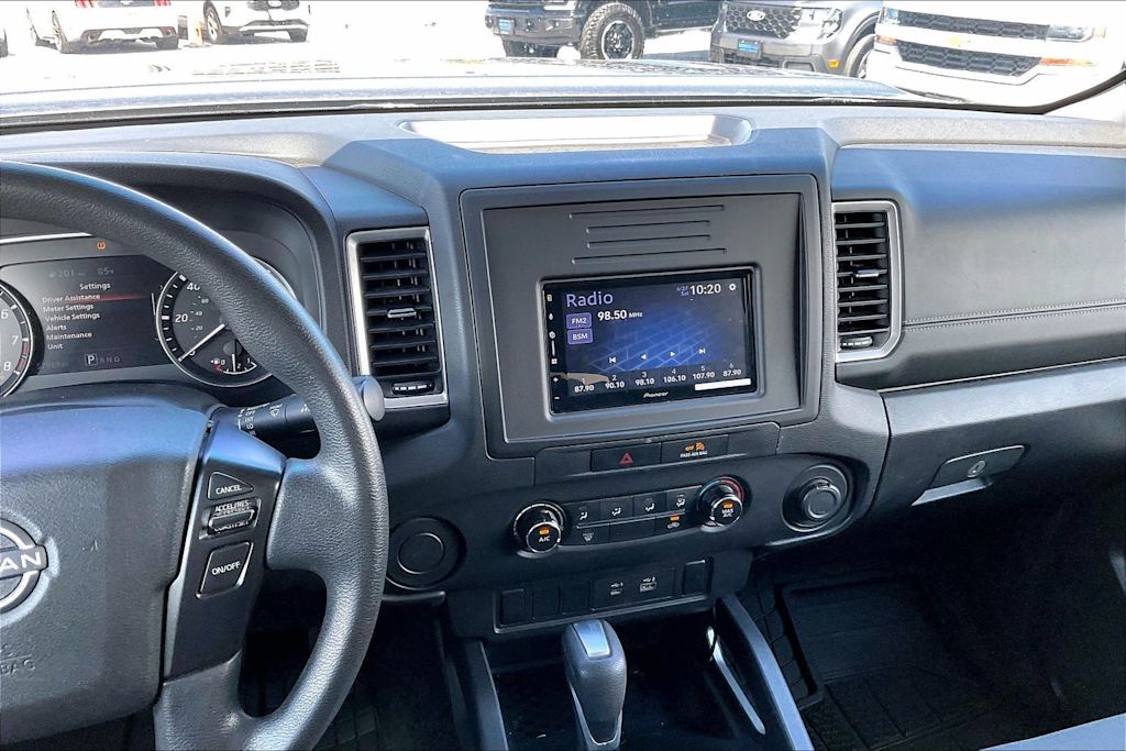 Thumbnail: 2022 Nissan Frontier - 16