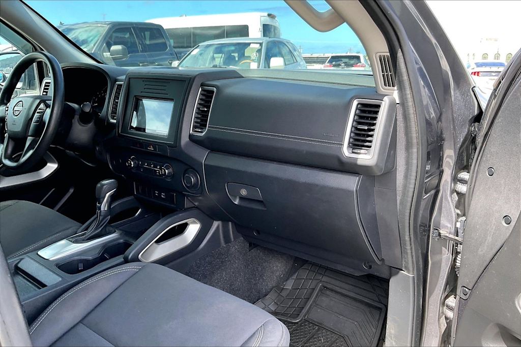 Thumbnail: 2022 Nissan Frontier - 15
