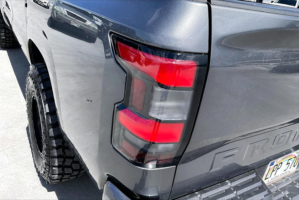 Thumbnail: 2022 Nissan Frontier - 32