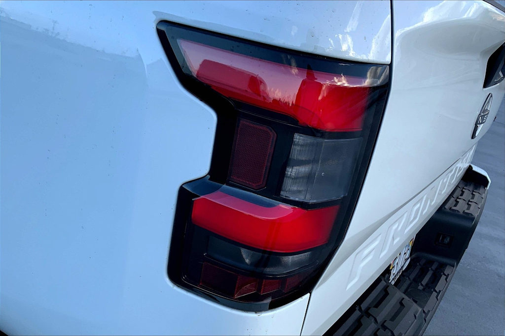 Thumbnail: 2024 Nissan Frontier - 32