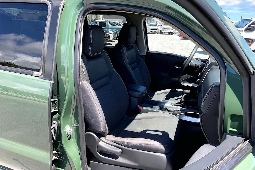Thumbnail: 2022 Nissan Frontier - 11