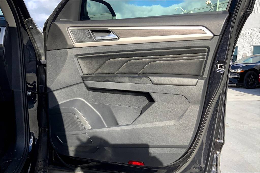 Thumbnail: 2021 Volkswagen Atlas - 28