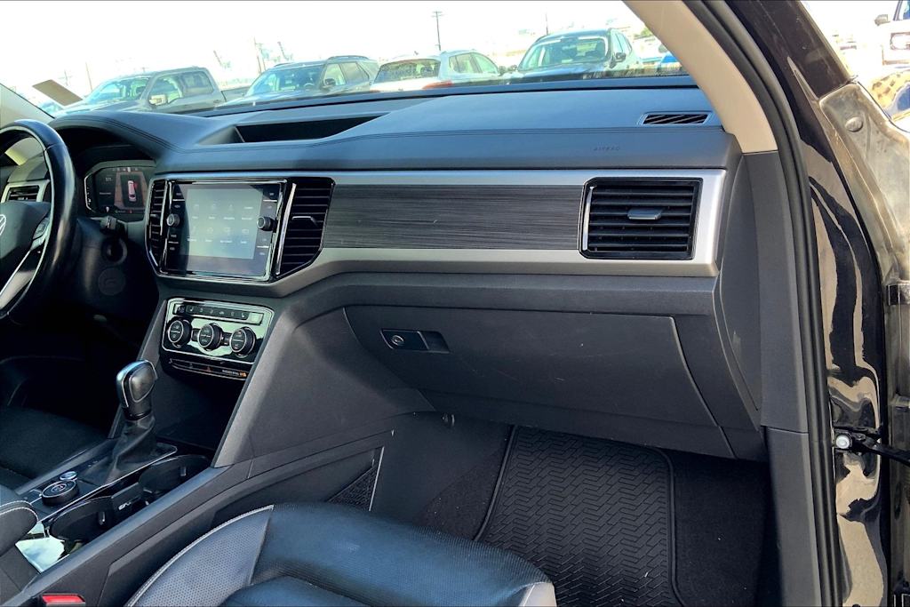 Thumbnail: 2021 Volkswagen Atlas - 15