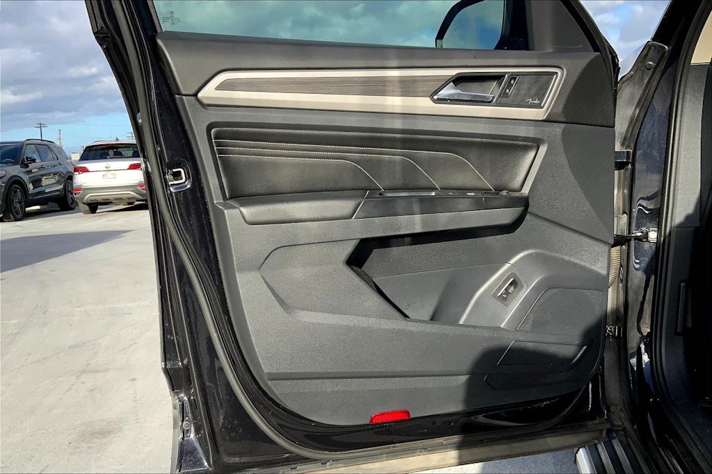 Thumbnail: 2021 Volkswagen Atlas - 27
