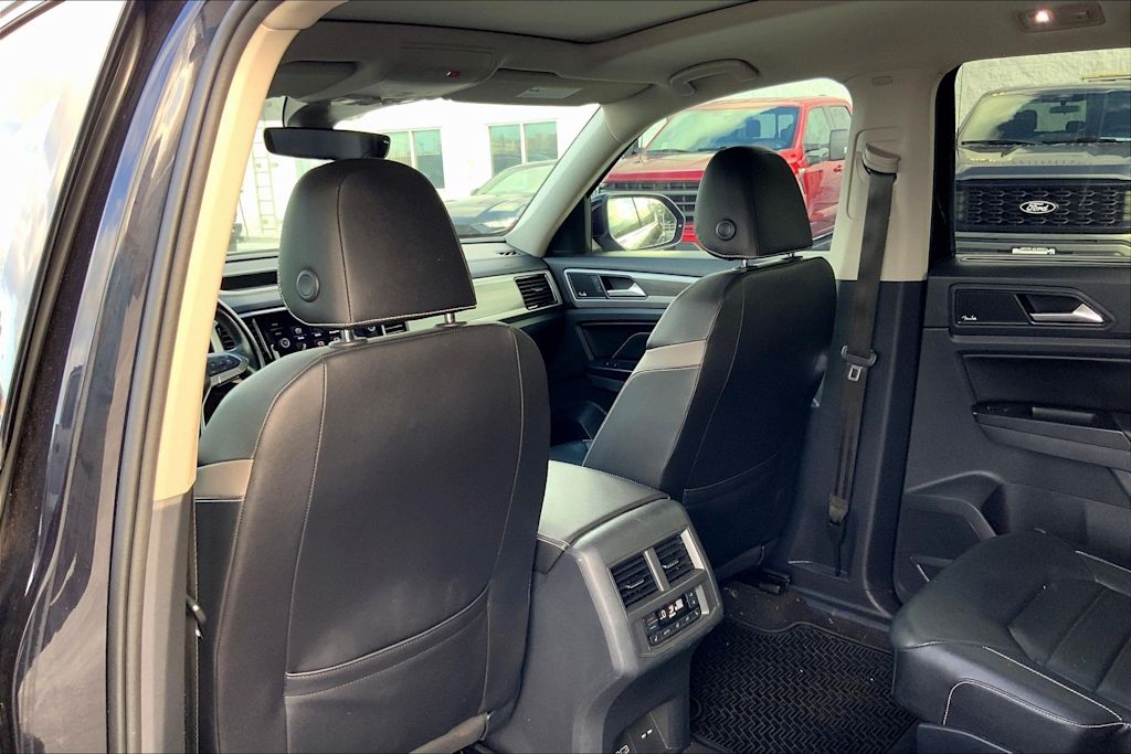 Thumbnail: 2021 Volkswagen Atlas - 13