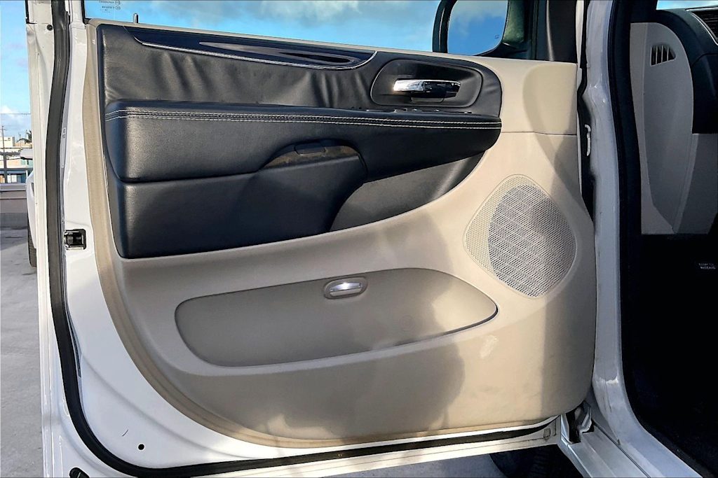 Thumbnail: 2019 Dodge Grand Caravan - 27