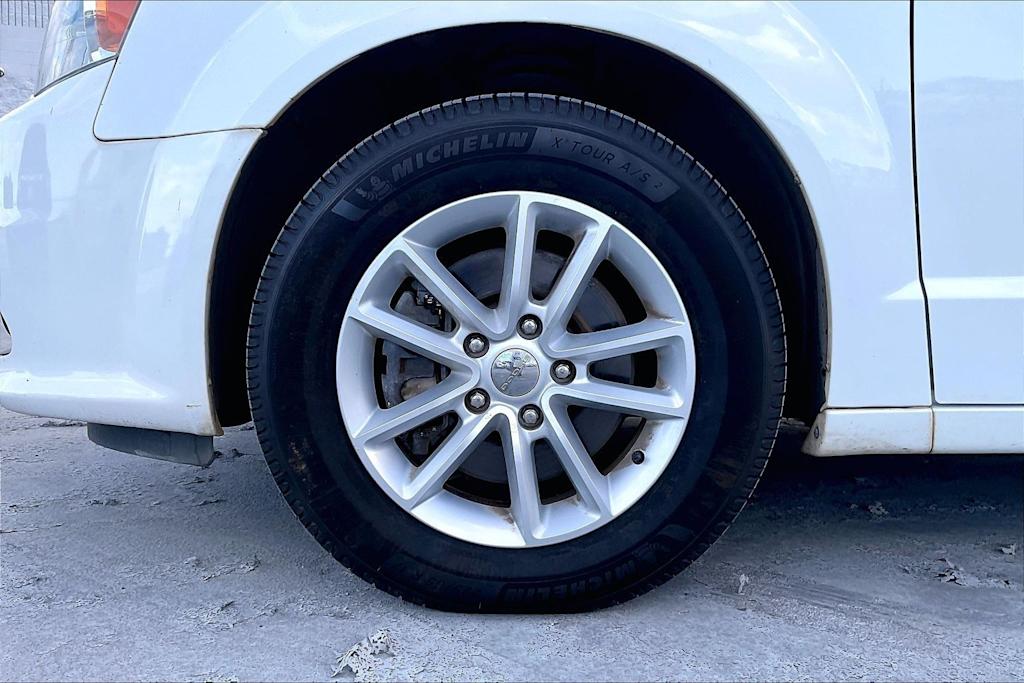 Thumbnail: 2019 Dodge Grand Caravan - 8