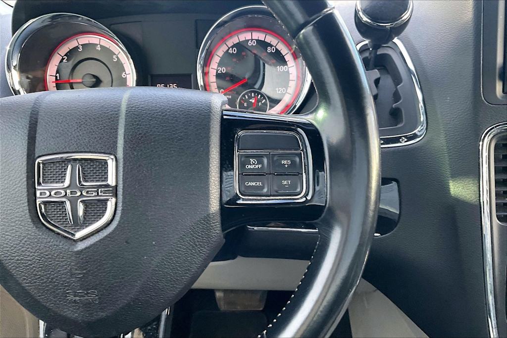 Thumbnail: 2019 Dodge Grand Caravan - 26