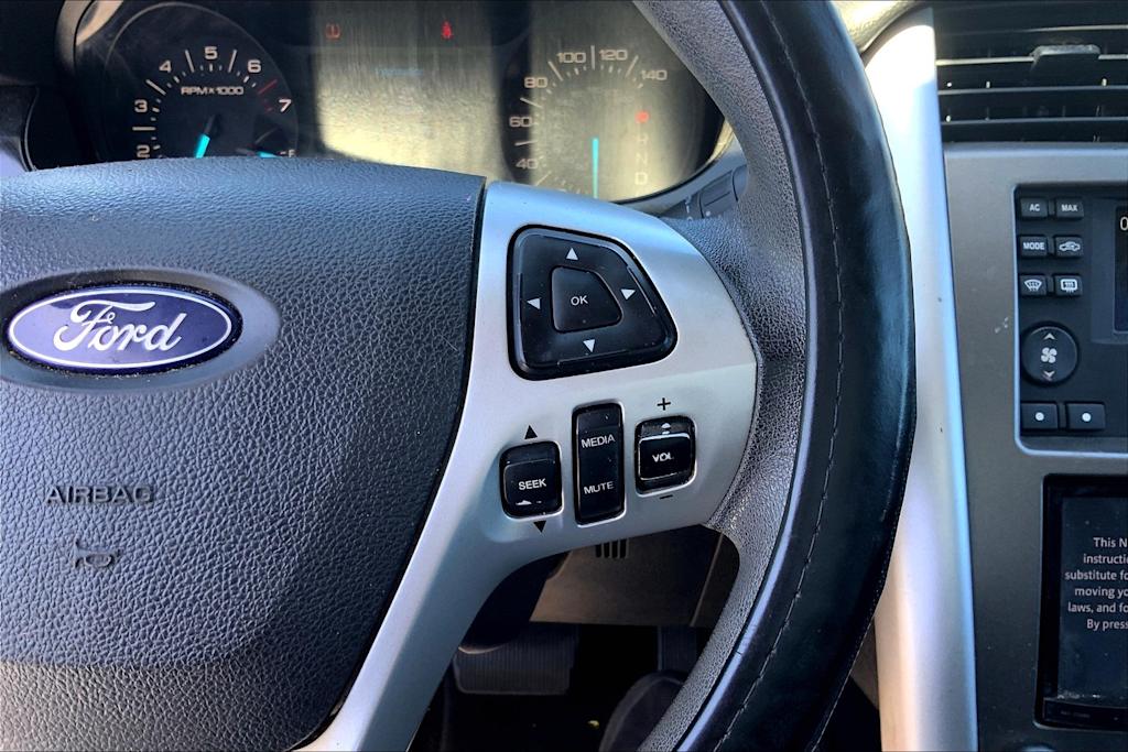 Thumbnail: 2011 Ford Edge - 26